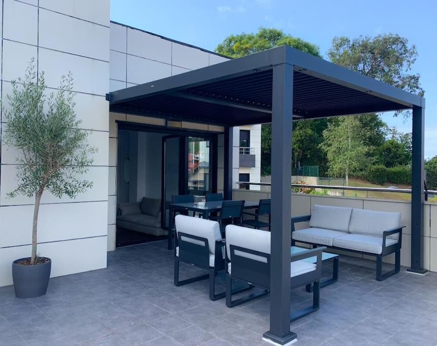 코밀라스 Atico Con Esplendida Terraza 아파트 외부 사진