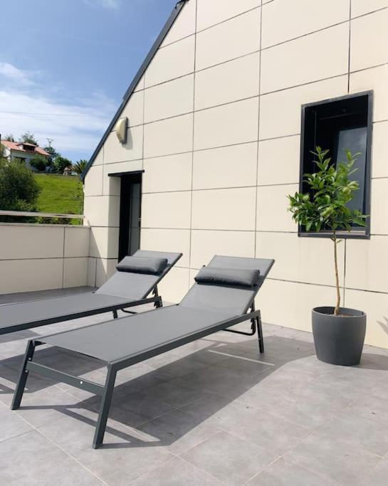 코밀라스 Atico Con Esplendida Terraza 아파트 외부 사진